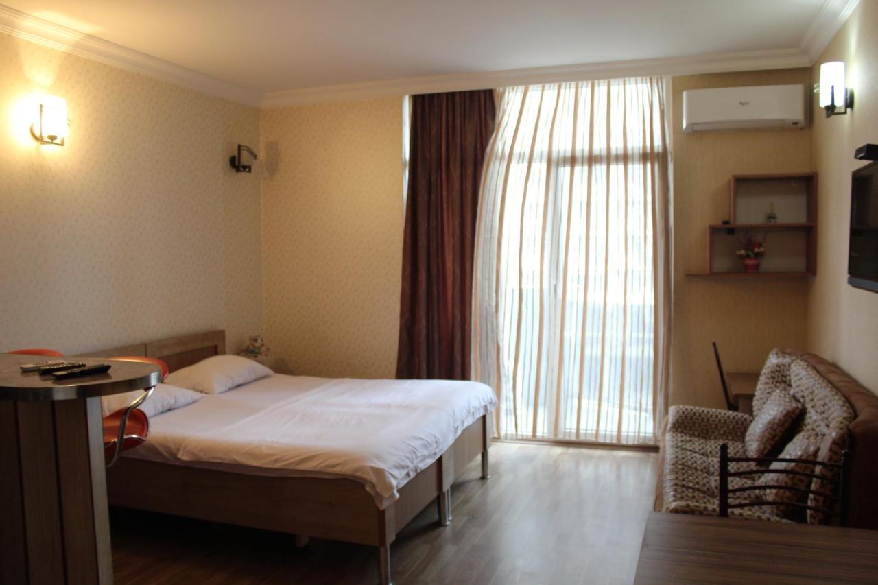 Orbi Lux Apartment Батуми Экстерьер фото